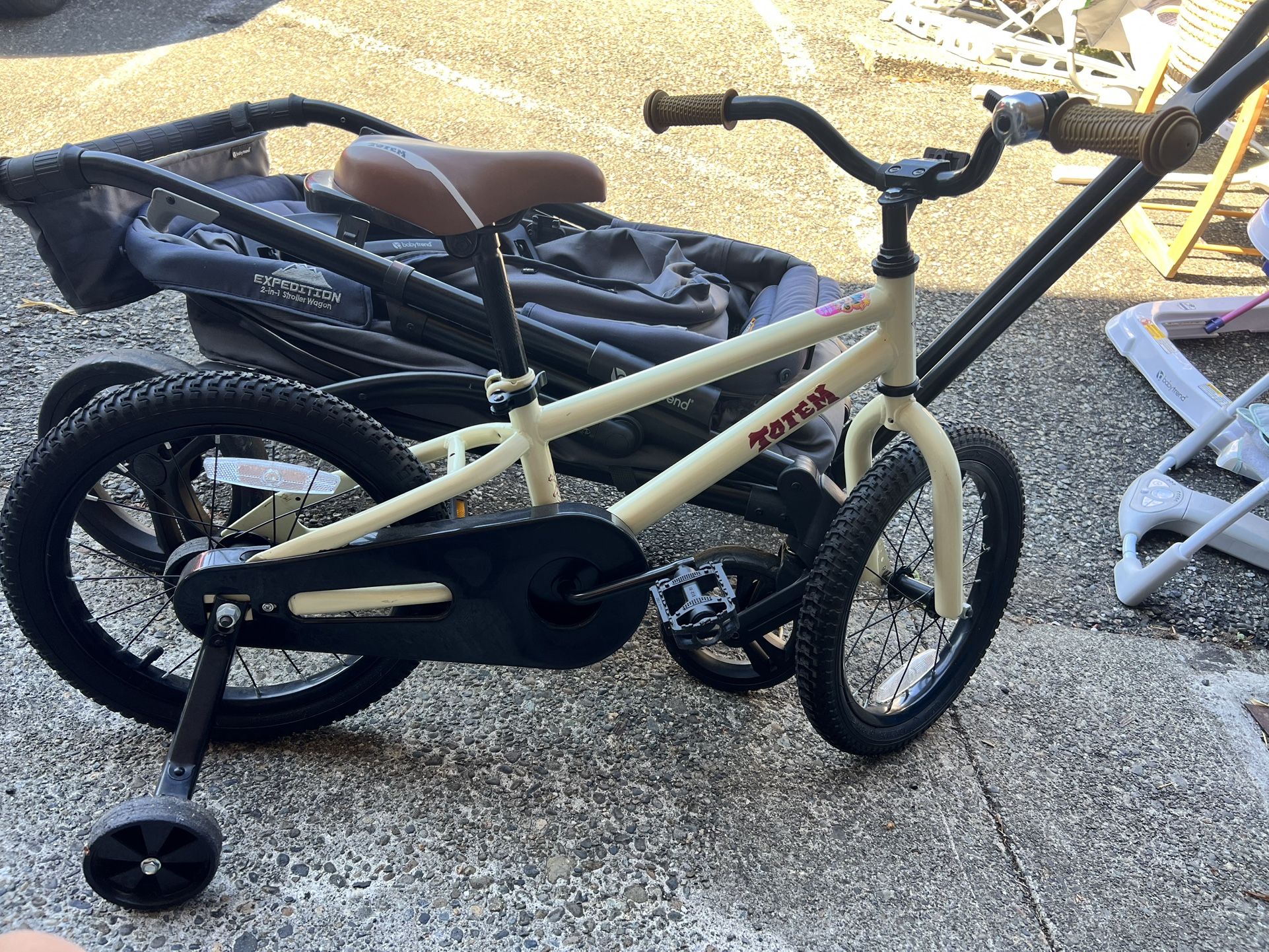 Totem Kids Bike With Training Wheels