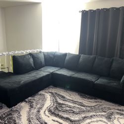 Darcy 2-Piece Sectional