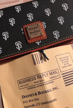 Giants wallet