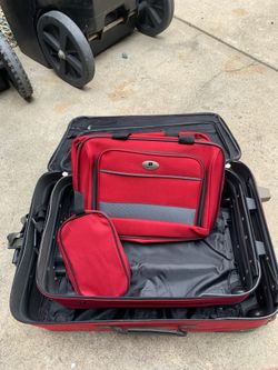 Luggage set