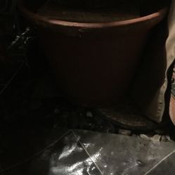 Macetas Grandes De Barro.  $38 Each .