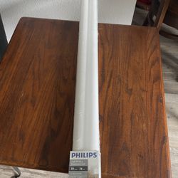 Phillips Fluorescent Lights, 36” T12 30 Watts