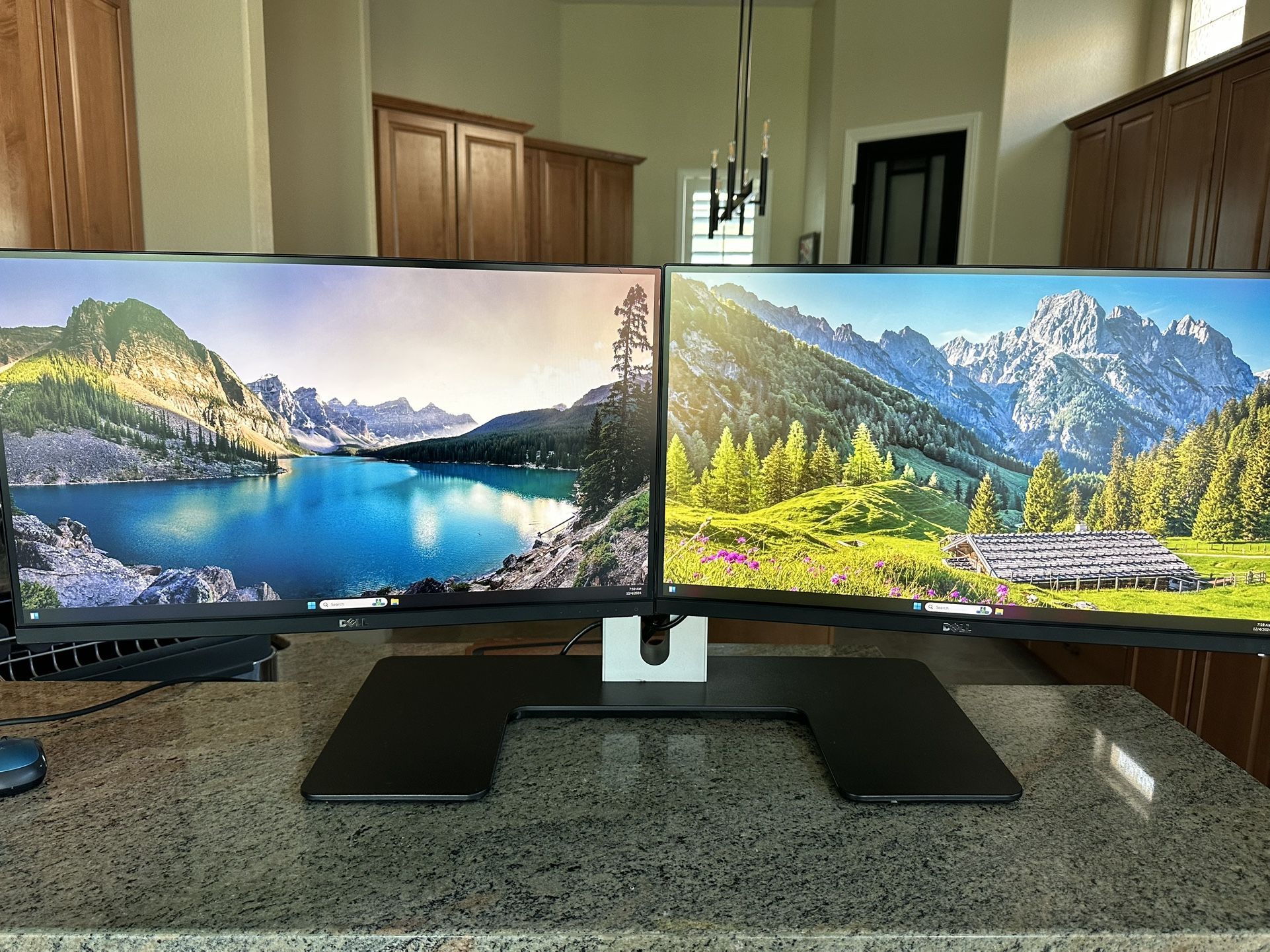 Dell UltraSharp U2515H Monitors, Stand & Docking Station 