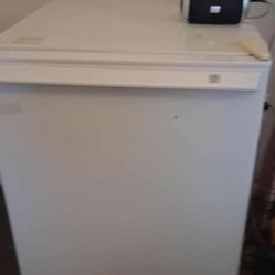 Refrigerator Work Good 