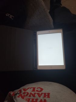 I Pad Mini 5 $60