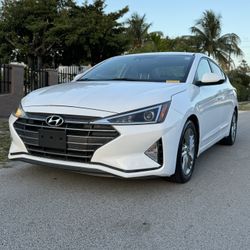 2019 Hyundai Elantra 
