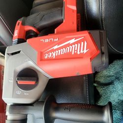 1" SDS Plus Rotary Hammer - Milwaukee
