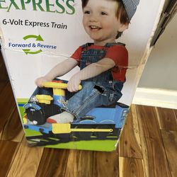 6 Volt Express Train Never Used Only Opened Box 