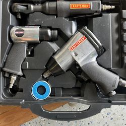 CRAFTSMAN PNEUMATIC TOOL SET Air Tools