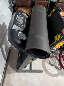 treadmill with mat, medium size & foldable
