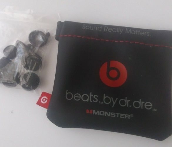 Beats bag and accessories