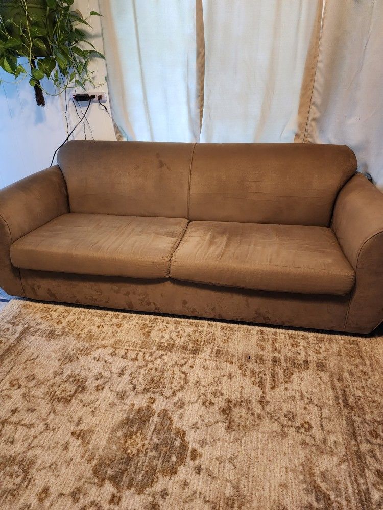 2 Sofas Camas for Sale in Woodville, CA OfferUp
