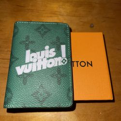 Louis Vuitton Cardholder