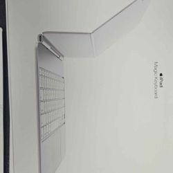 Apple ipad Magic keyboard 13in M4 white New