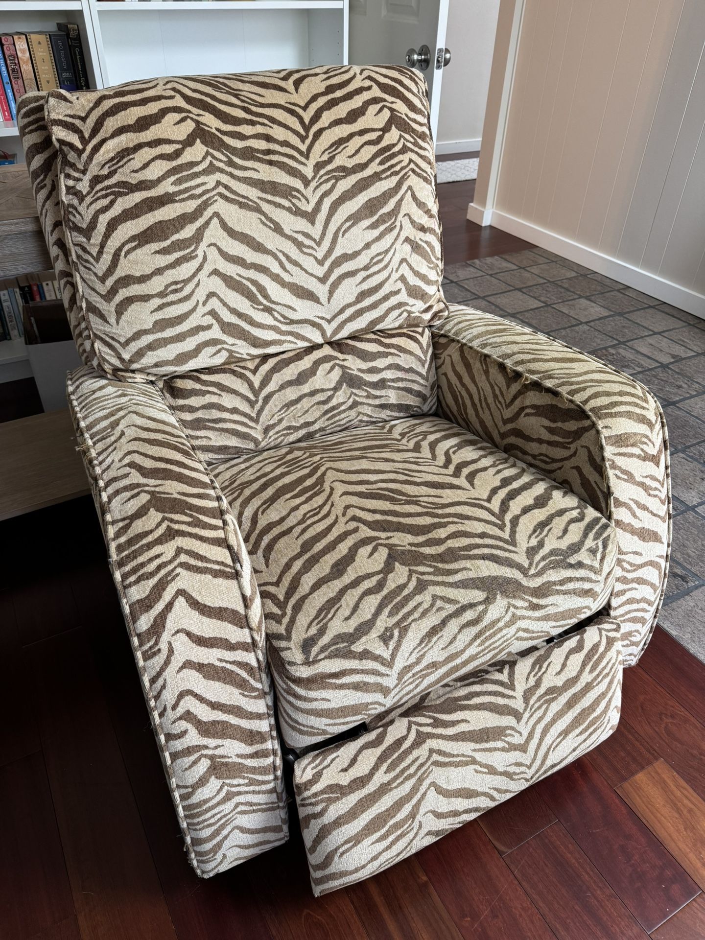 Lazy Boy Electric Recliner