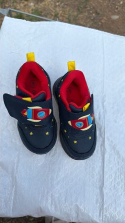 Baby shoes, size 6