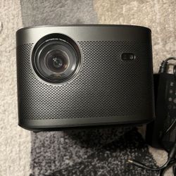 Xgimi Projector