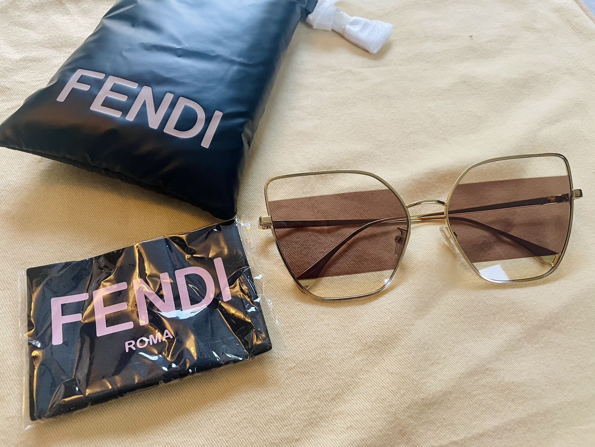 NWOT FENDI SUNGLASSES FENDI EYEWEAR First D-frame embellished acetate sunglasses  main image 2