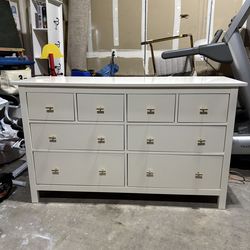Ikea Hemnes 8 Drawer Glossy Dresser