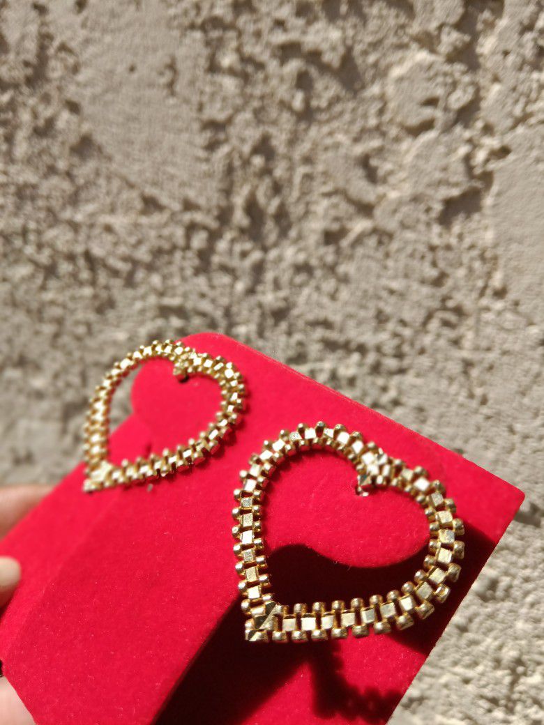 Rolex Heart Earrings for Sale in Las Vegas, NV - OfferUp