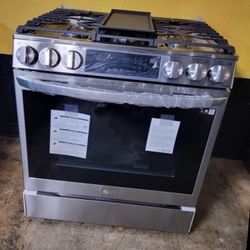 LG InstaView 5 Burner Slide In Stove With Air Fry 30 Wide