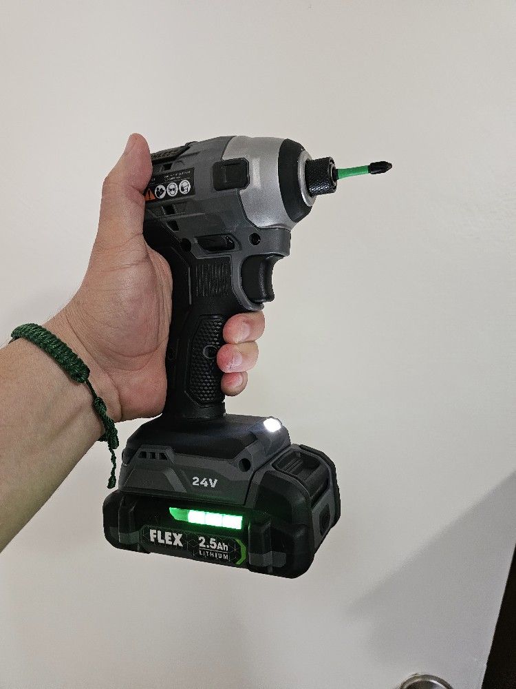FLEX
FLEX COMPACT 24-volt 1/4-in Brushless Cordless Impact Drive