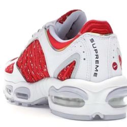 SUPREME NIKE AIRMAX TAILWIND 4