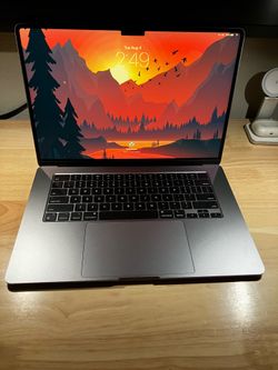 MacBook Air 15 M3 16GB/256GB SSD