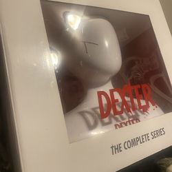 Dexter: The Complete Series Limited Edition Bust Including Dexter Art!!!