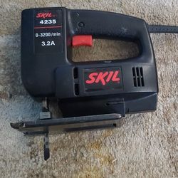 Skil Saw 4235 3.2A