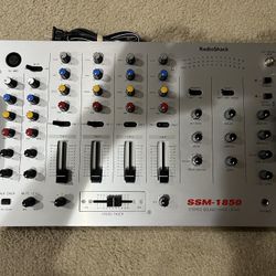 RadioShack SSM-1850 Stereo Sound Mixer / Echo