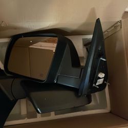 2010 Toyota Tundra Side Mirror Set