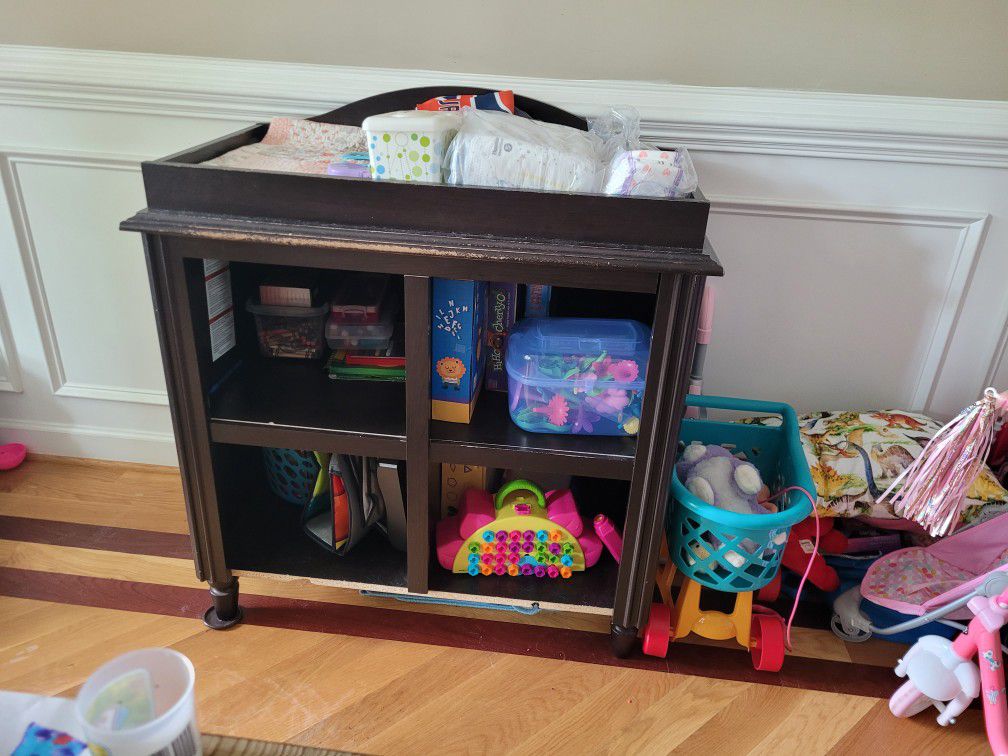 Changing Table - Convertible