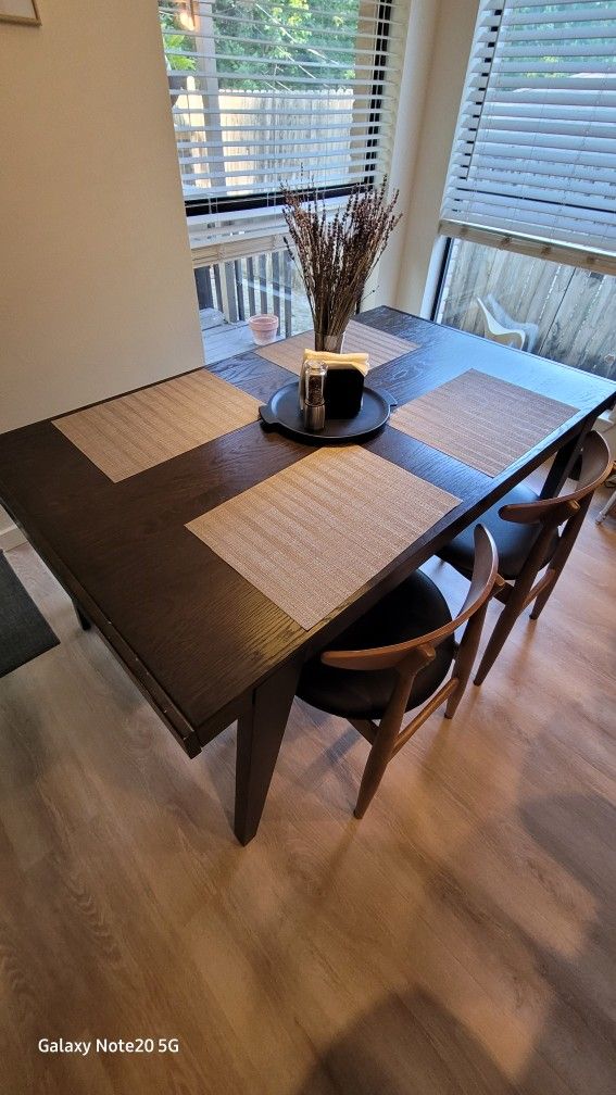 Modern Dining Room Table