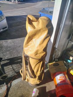 Vintage Wilson Golf Clubs And Vintage Wilson Golf Bag