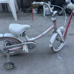 Little Girl Bite Come With Wheels Training For $15