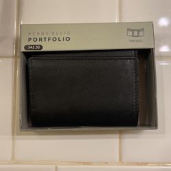 Perry Ellis Portfolio Wallet
