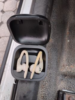 Beat pro headphones