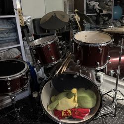Ludwig Drum Set