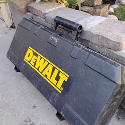 DeWalt