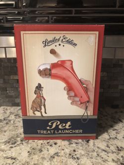 Pet Treat Launcher