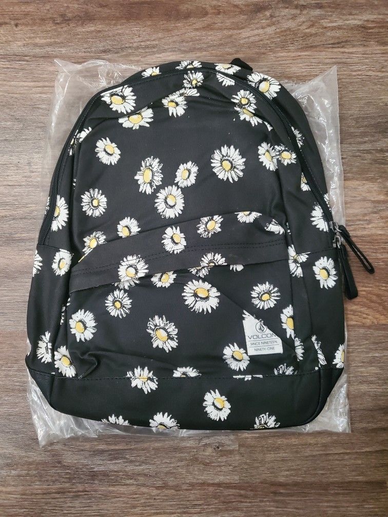 New volcom Unisex Backpack 15$