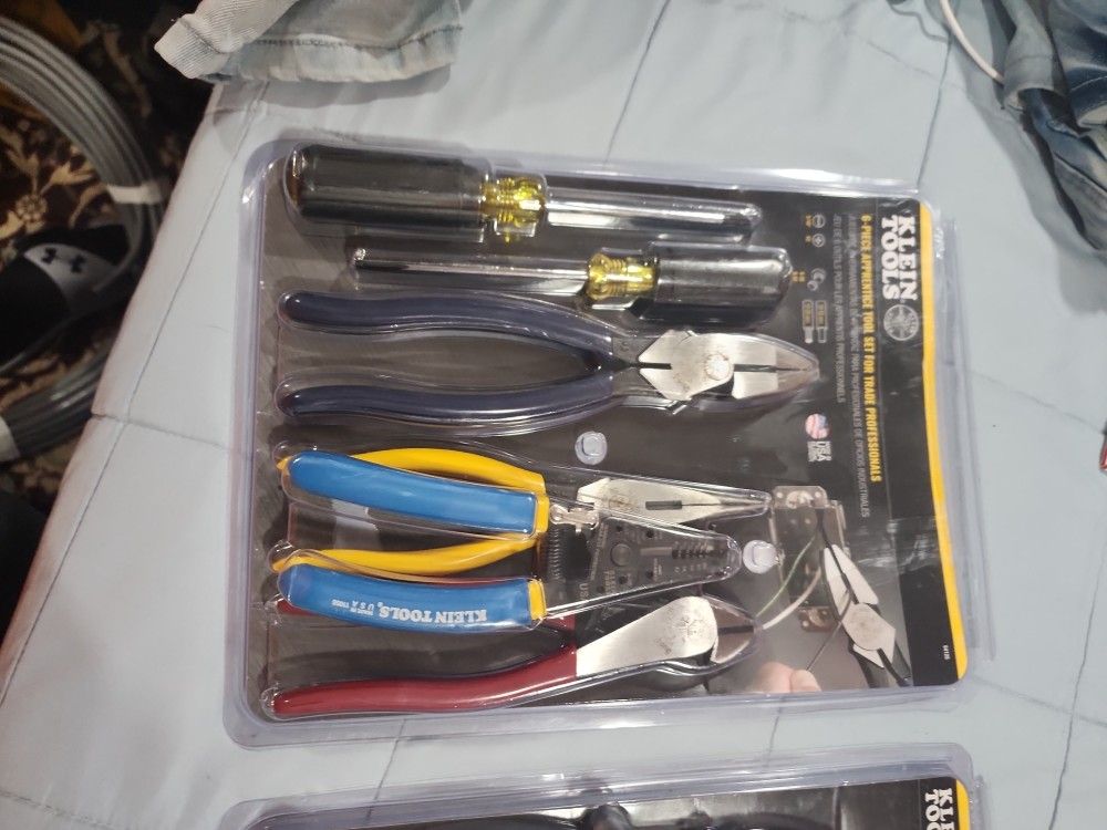 Klein Tool Set for Sale in Wheatonglenmont, MD OfferUp