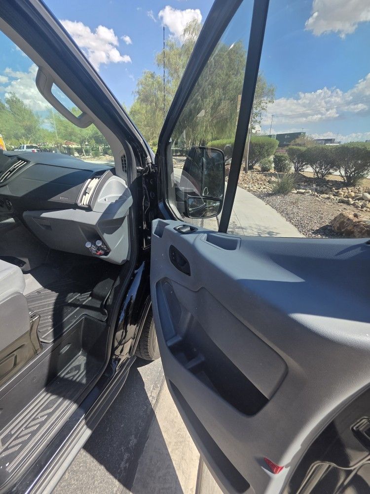 2017 Ford Transit 250 Van