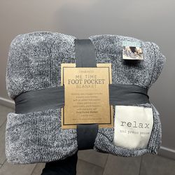 ME TIME SOFT THROW BLANKET (NEW)