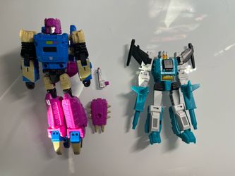 Transformers Legacy Squeezeplay and MFT Kongming (Transformers Brainstorm)