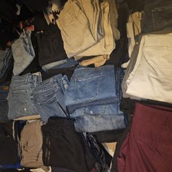 140 Curated Mix Woman and Man jeans/pants lot different sizes various styles PLEASE READ!👇🏽👇🏽👇