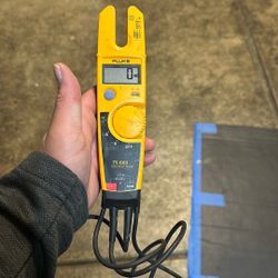 Fluke Current Tester