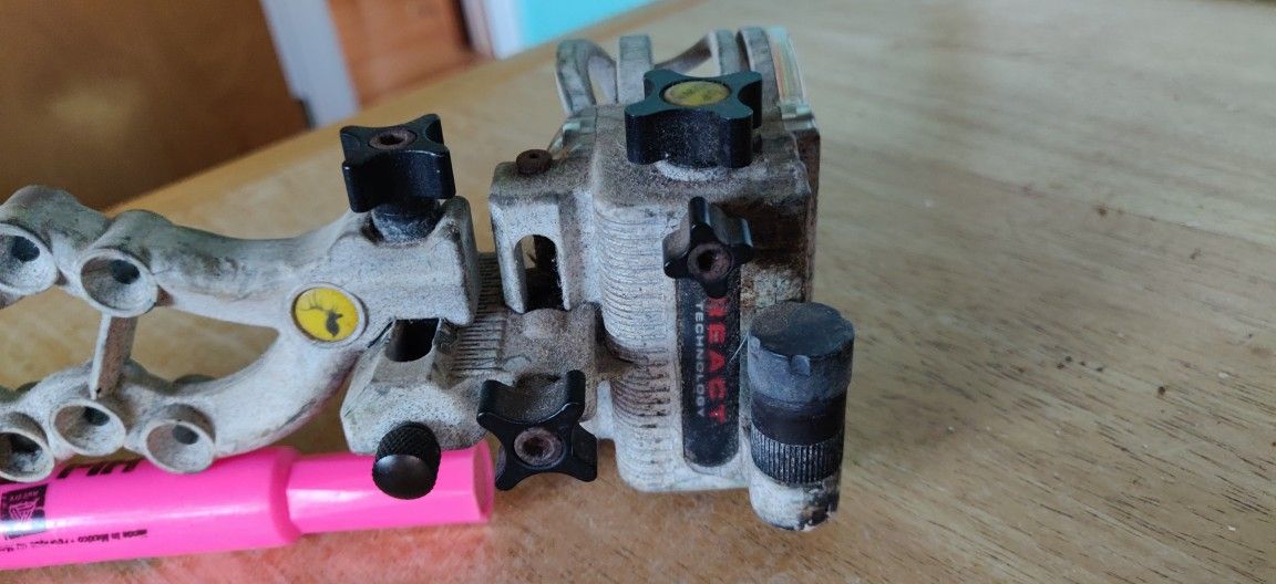 Archery Sight Trophy Ridge React H5?