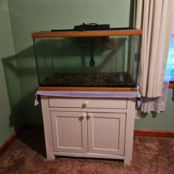 Fishtank with Stand & All Accessories 